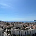 Panorama Exceptionnel Pour Ce T4 En Bord De Mer