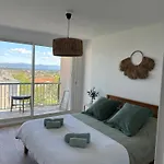 Perle Rare Vue Mer Et Marais Salants Sur Giens A Hyeres