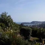 Appartement Climatise 4 Personnes Dans Une Residence Avec Piscine
