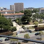 Nice T4 With Balcony Near Downtown Toulon