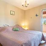 Apartment Les Myrtilles-2 By Interhome