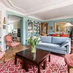 Veeve - Auteuil Refinement