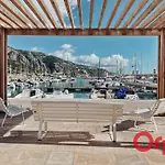 Studio Avec Terrasse, Piscine Et Parking A Menton - Fr-1-647-36