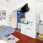 Center - Balcony Quiet - Air Conditioner - Kitchen - Wifi - Tram