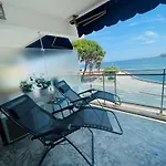 Appartement Antibes Terrasse En Front De Mer