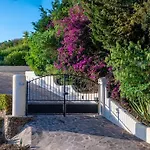 Villa Moderne 6 Ch Pour 12 Avec Piscine Privee, Clim Et Parking Aux Issambres - Fr-1-768-24