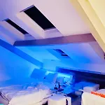 Studio 2 Adultes Quartier Vip, Mer Et Commerce Sur Place ,Et Mini Chambre 1 Enfant 6 Ans Max