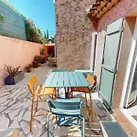 Belle Villa Climatisee Avec Piscine Et Parking Au Lavandou - Fr-1-308-200