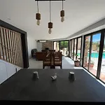 Maison Vue Mer Avec Piscine Sur La Cote D'Azur