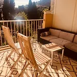 Seaside Appartment With Terrasse In Menton Garavan