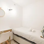 Le Center Avec Joli Balcon Et Parking Pour Un Plaisant Sejour