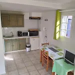 Var Studio Rez De Chaussee - Bord Mer Et Campagne - Au Calme Loin Du Beton