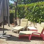 T2 Saint Cyr Sur Mer Proche De La Plage
