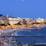 Cannes 2Pieces Croisette Martinez