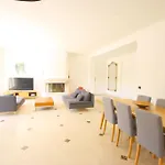 Spacious Villa For Family Holidays