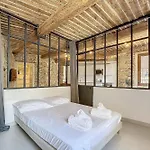 Providence - Suquet - Atypical Apartment In The Heart Of Le Suquet Cannes