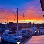 Charming Apartment In Port Grimaud