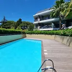 Le Familial, Piscine Plage Et Garage