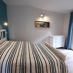 Villa Le Repere, Quartier Calme, Climatisee Avec Piscine