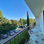 L'Aubanel Parking Proche Plage Bylaconciergerie13