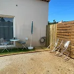 Studio Calme Avec Jardin Et Parking Prive