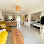 Villa Spacieuse A Sanary Sur Mer Avec Piscine Privee