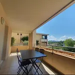 Location D'Un Superbe Appartement Avec Piscine