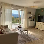 Superbe Appartement Lumineux En Rez De Jardin
