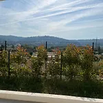 Superbe Appartement Lumineux En Rez De Jardin