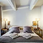 Authentic Charming Studio In The Heart Of Cannes