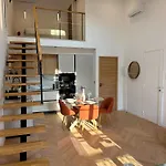 Luxueux Duplex Au Coeur Du Vieil Antibes