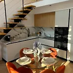 Luxueux Duplex Au Coeur Du Vieil Antibes