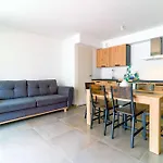 Select'Sohome - Appartement Pour 5 Personnes Idealement Situe A Proximite De La Plage Et Des Commerces De La Faviere ! - Iloa-B04