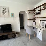 Bright Flat Near To The Beach & Harbor