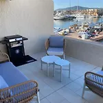 Au Coeur D Un Port