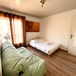 A077 Appartement Agreable Avec Vue Mer Et Palais Des Festivals
