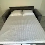 Lb Vacation Rentals I A Quiet Place With Terrace In The Heart Of Cannes