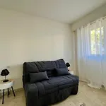 1 Bedroom Apartment - Close To The Beach