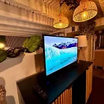 Jungle Suite Avec Jaccuzi
