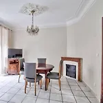 Nidusudest - Spacieux Appartement