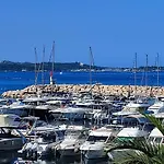 Six Fours T3 Vue Mer Exceptionnelle