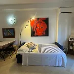 Suite Apartment In Mc Center, 5Min Walk To Casino & Port Hercules And 1Min From Underground Train Station, Next To P