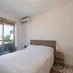 1-Br Renovated Near Croisette