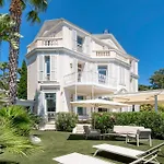 Ref 2146 - Cannes - Sea View Villa For Rent