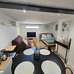 Studio Proche De La Mer