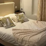 Ath Hotel Athenee