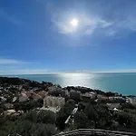 Le Bali , Terrasse, Piscine Et Parking Prive