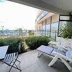 New Apartment With Infinite Pool Monaco