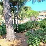 Nice Apartment With Pool - Near The Beach