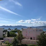 Amazing Sea View, Parking, Easy Beach Access